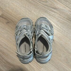 Balenciaga sandel Eur 28 Uk 10 USA 11 kids